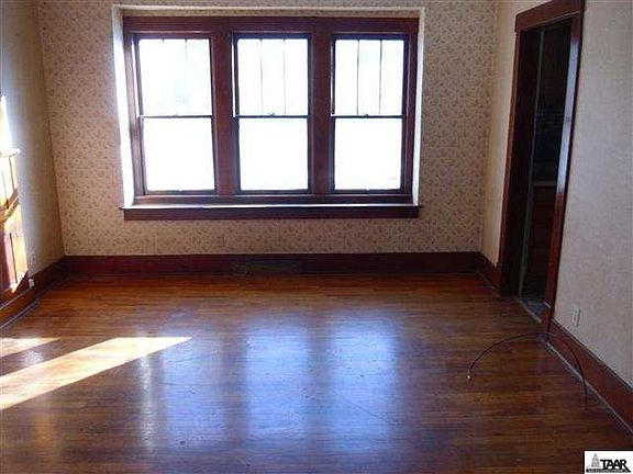 3rd image of 221 N 13th St