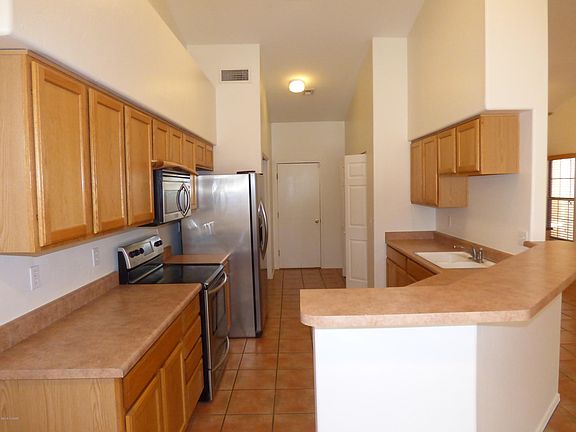 5th image of 9513 N Elan Ln