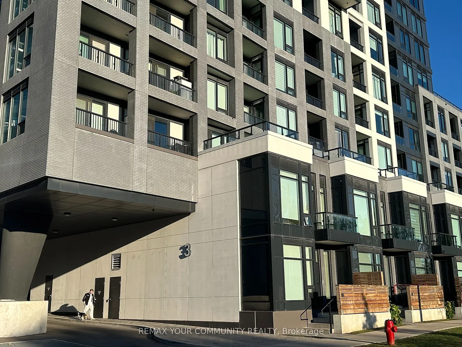Westwood Gardens — Photo 2