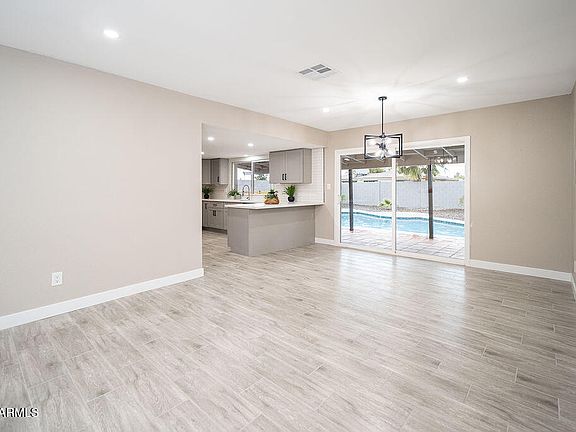 5th image of 4446 W CAROL Avenue