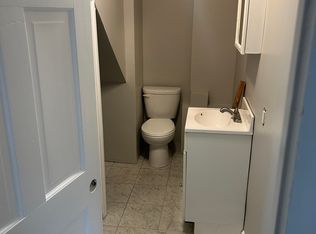 337 Washington St APT 3, Taunton, MA 02780