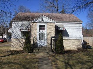 303 N 8th St, River Falls, WI 54022