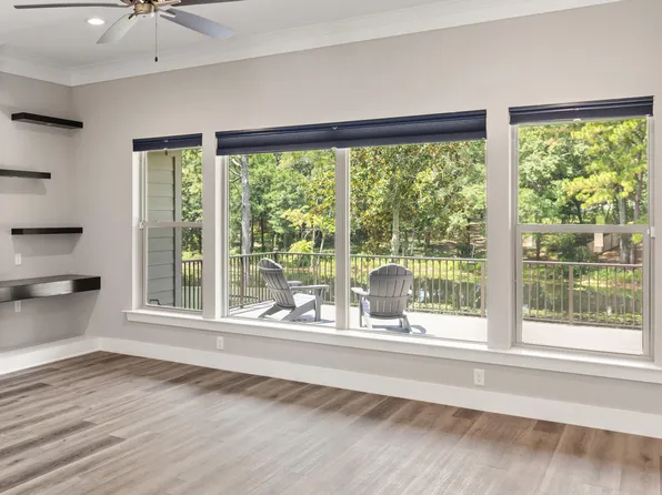 1012 Pine Lake Dr, Niceville, FL 32578