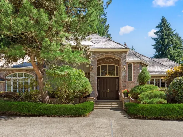 7214 204th Dr NE, Redmond, WA 98053