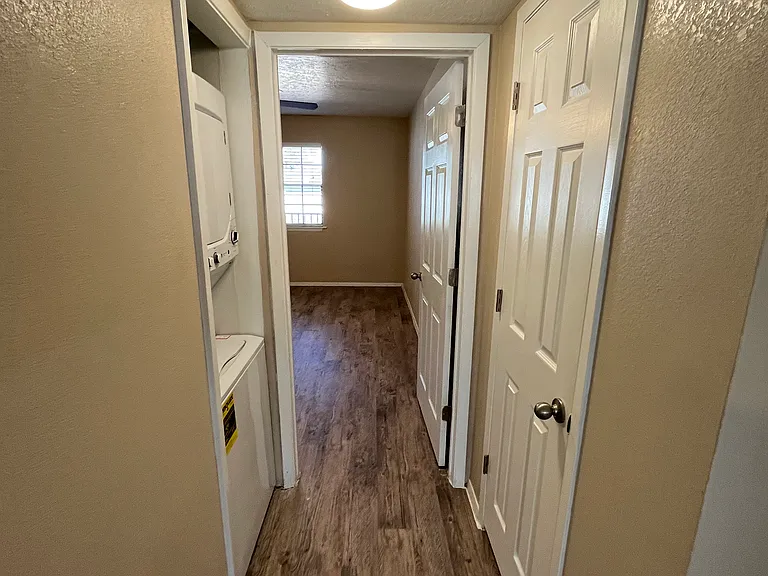 North Park Apartments — Photo 22