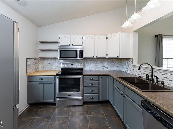 4th image of 10601 Northern Dancer Dr