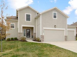31425 W 84th Ter, De Soto, KS 66018
