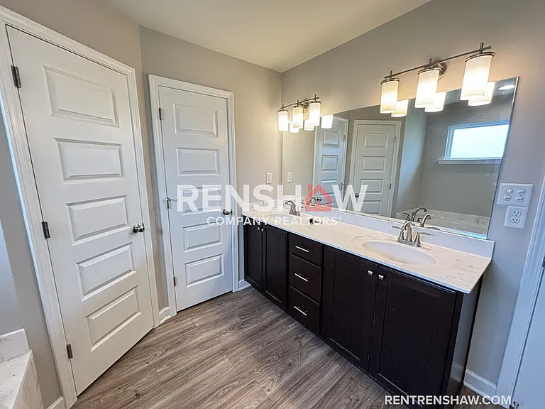 8667 Bryce Evita Dr — Photo 35