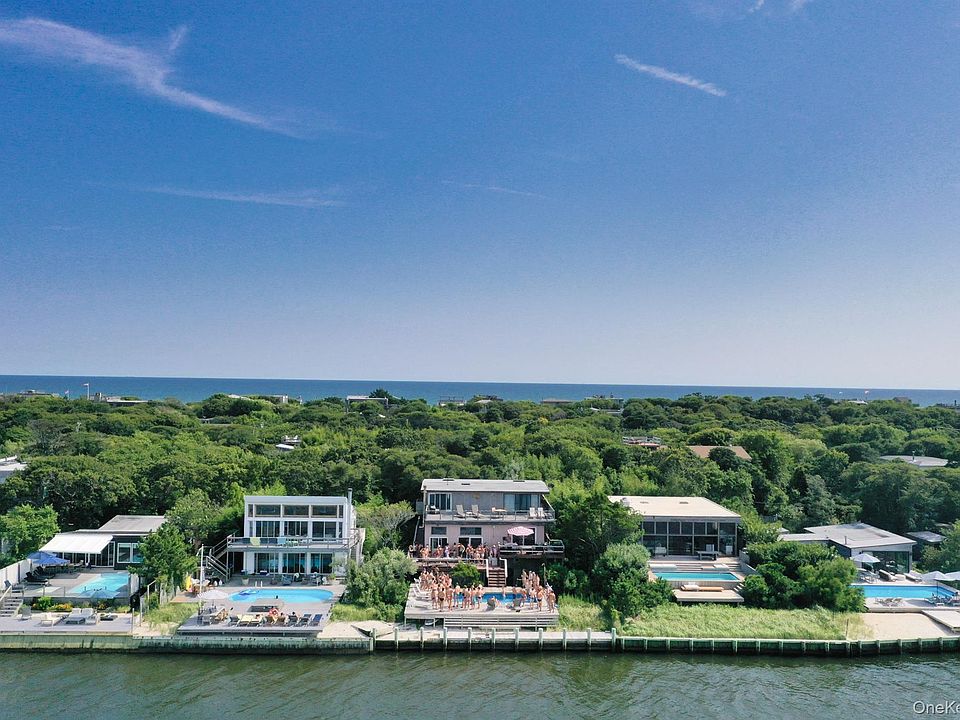 258 Bay Walk, Sayville, NY 11782 | MLS #829185 | Zillow