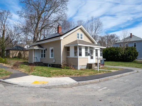 8 Norcross St, Worcester, MA 01602