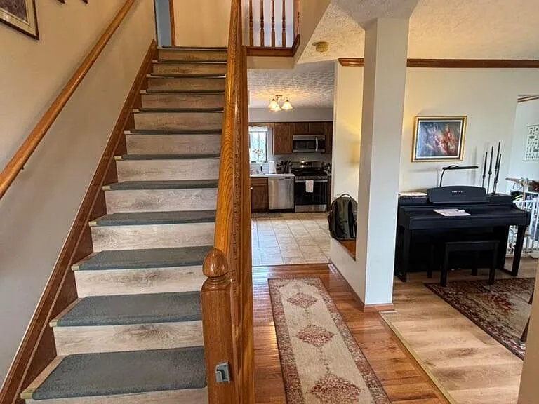 615 Ozem Gardner Way — Photo 2