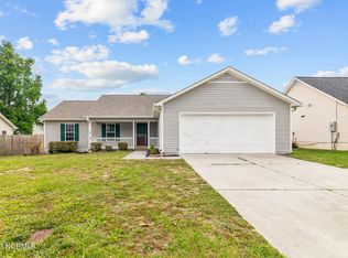 403 Spring Dr, Jacksonville, NC 28540