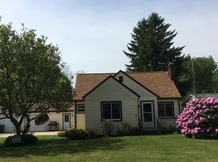 335 Bessemer Ave, Conneaut, OH 44030