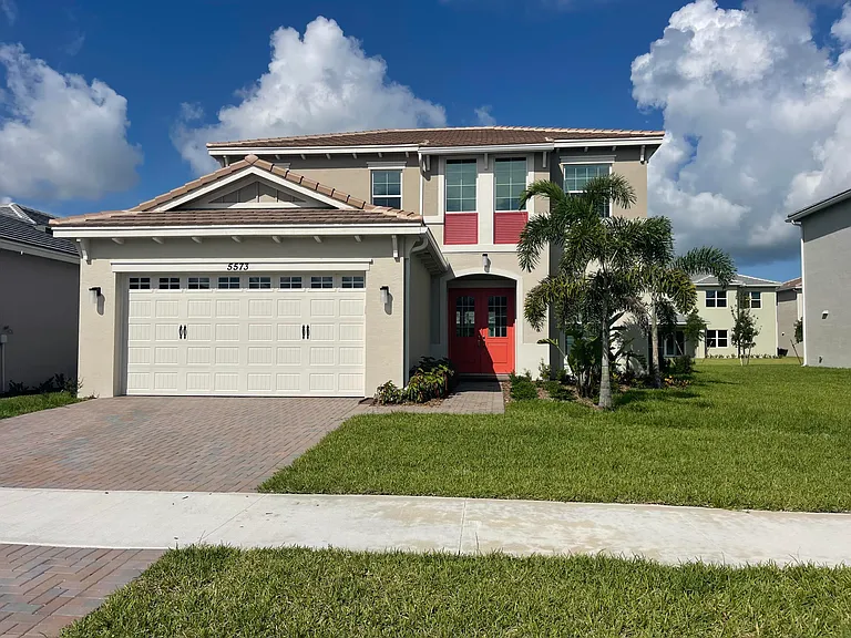 5573 Zestar Ln — Photo 1