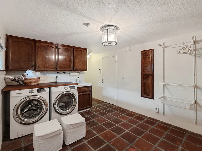 227 S Irena Ave #5 — Photo 47