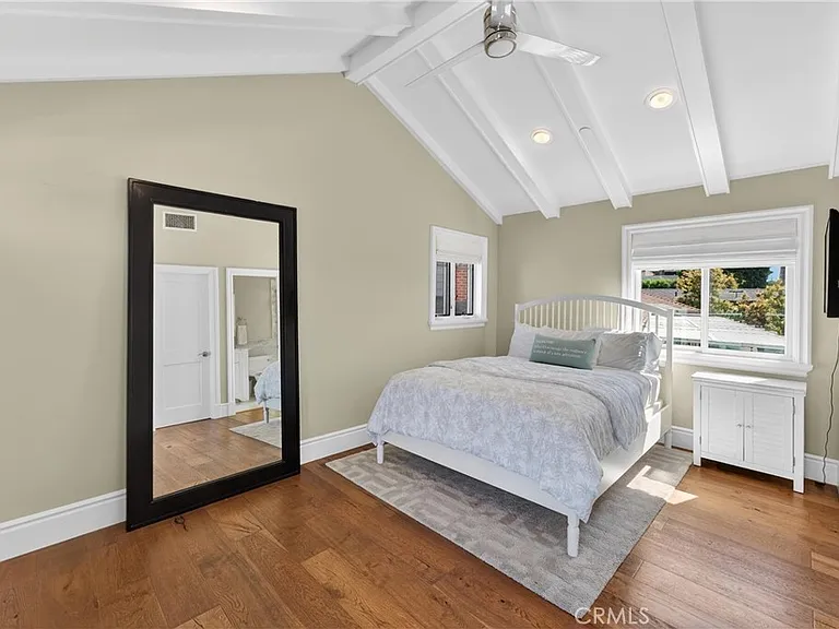 405 Blumont St — Photo 46