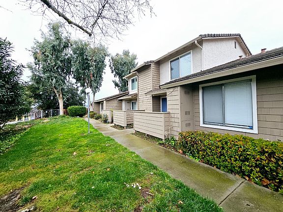 5th image of 2907 Renick Ct