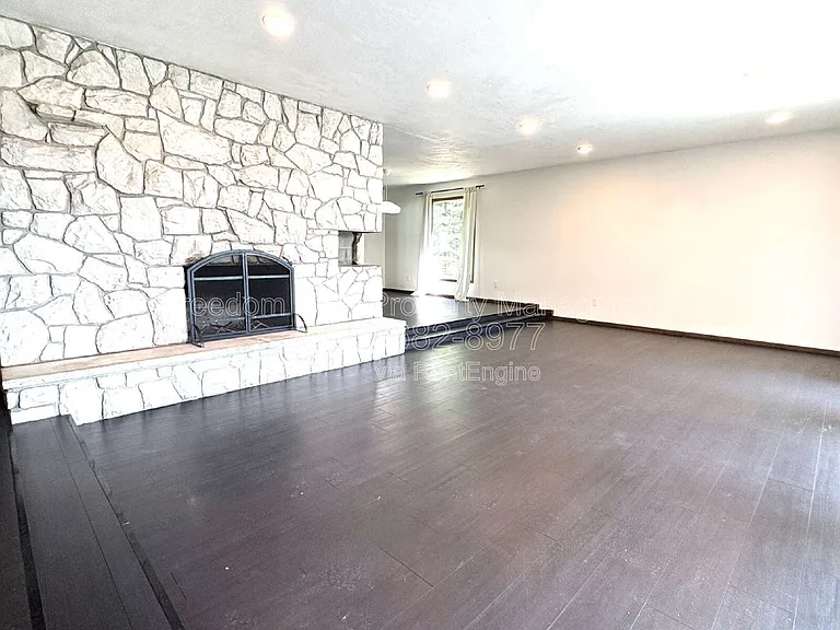 36658 E Hayden Lake Rd — Photo 3