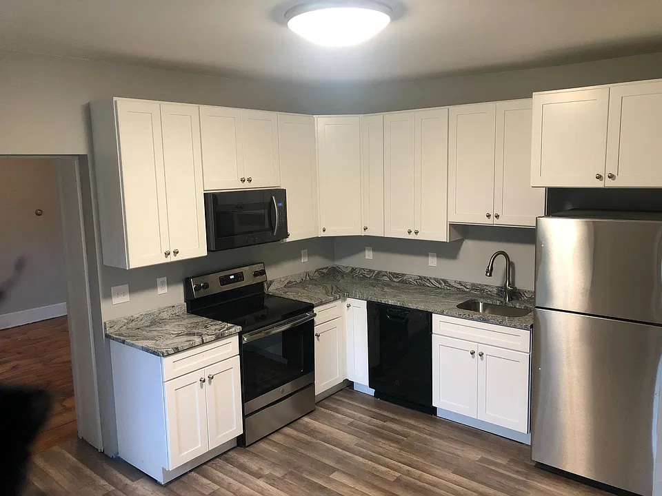 143 E Main St #1