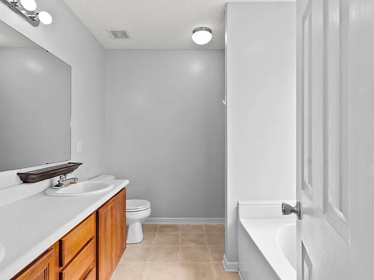 530 Sunpointe Dr — Photo 20