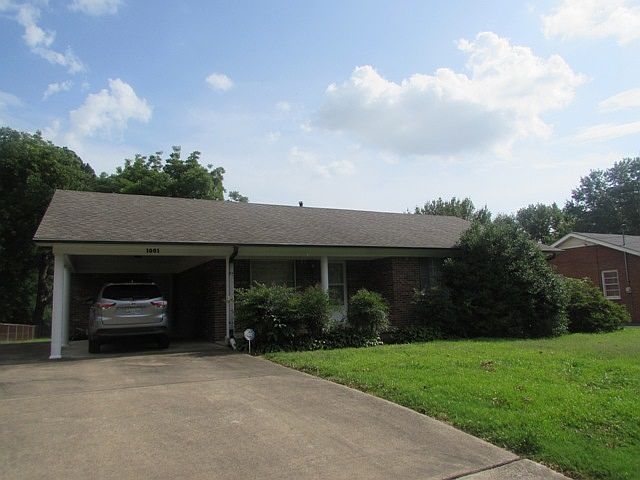 1st image of 1001 Wren St