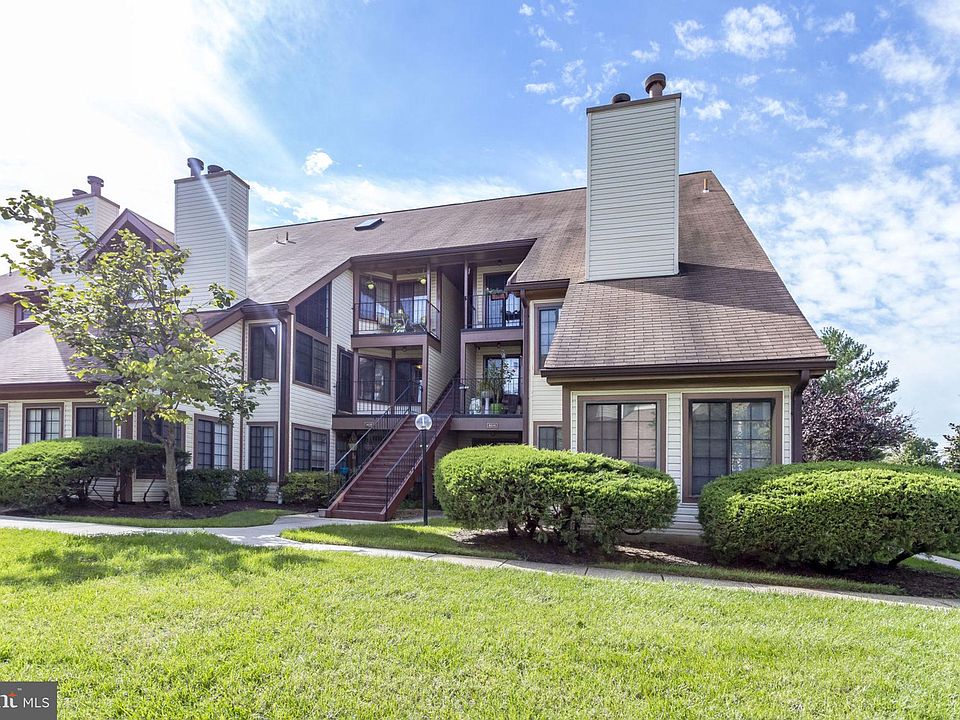 1st image of 6010 Curtier Dr Unit B