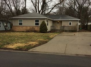 712 Breen Dr, Champaign, IL 61820