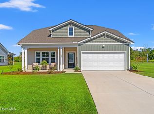 340 Mayflower Dr NW, Calabash, NC 28467