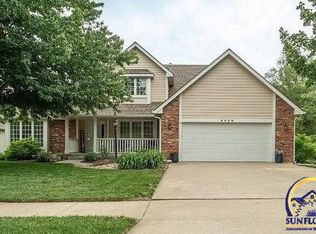 3530 SW Spring Hill Dr, Topeka, KS 66614