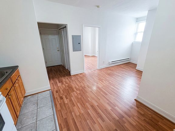 4th image of 1526 W Grange Ave #1F