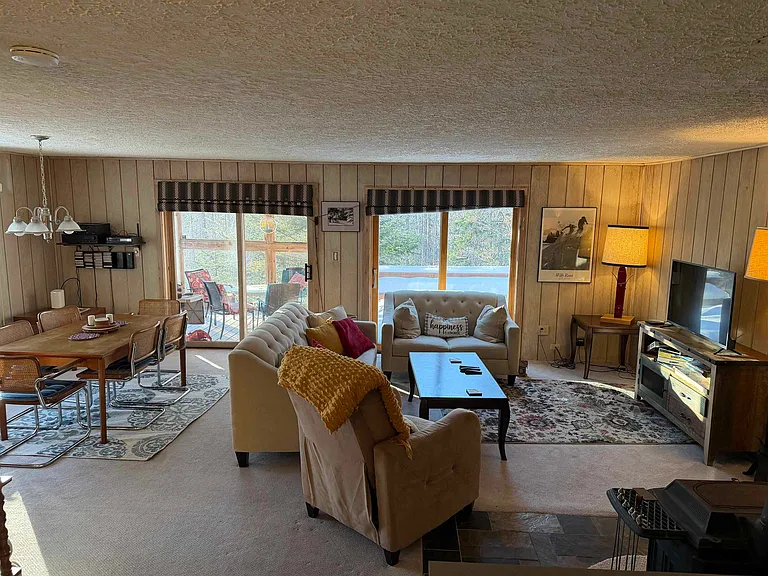 127 Mountain Ridge Rd — Photo 4