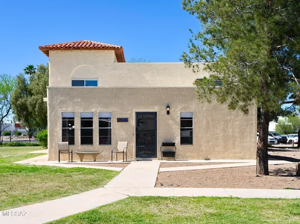 6718 E Calle La Paz, Tucson, AZ 85715