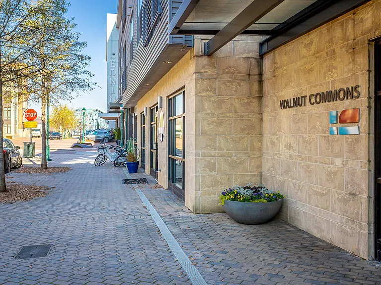 Walnut Commons — Photo 17
