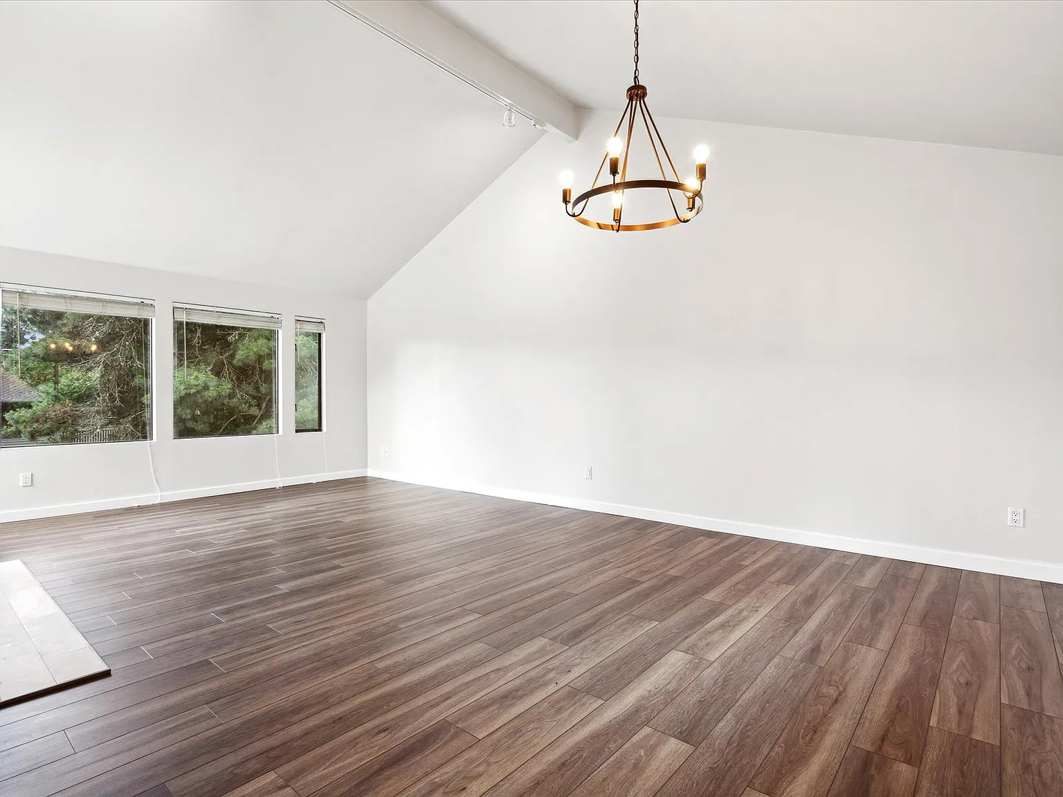 2 bed, 1223 sqft, $3,500 — Photo 4