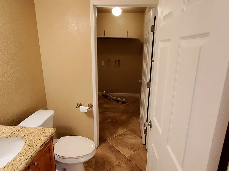 3118 W Avenue J4 — Photo 13