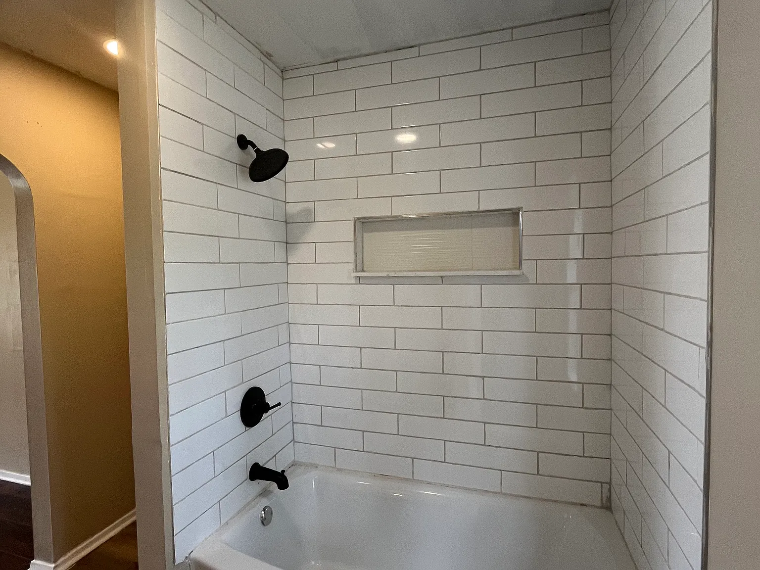 4 bed, 3.5 bath, 2214 sqft, $2,700 — Photo 3