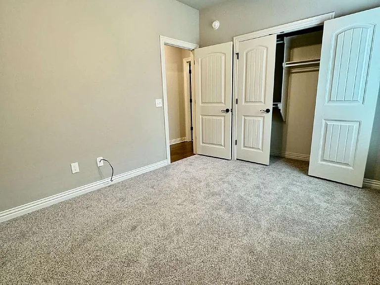 1300 Hickory St — Photo 20