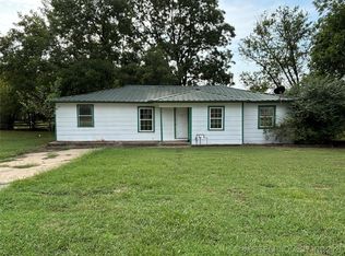 609 S McKinley Ave, Calera, OK 74730