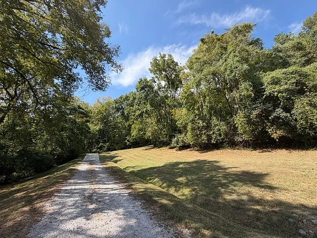 2 bed, 950 sqft, $1,595 — Photo 3