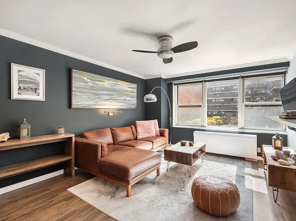 305 E 24th St APT 3S, Manhattan, NY 10010