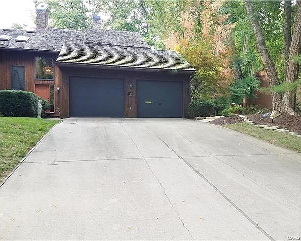 1st image of 10 Tanewood Ct