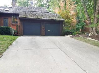 10 Tanewood Ct, Belleville, IL 62223
