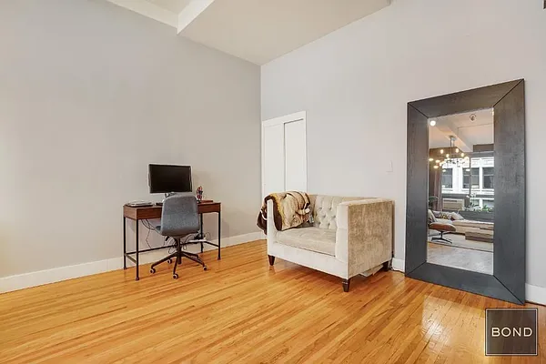 Rented by Bond New York | media 14