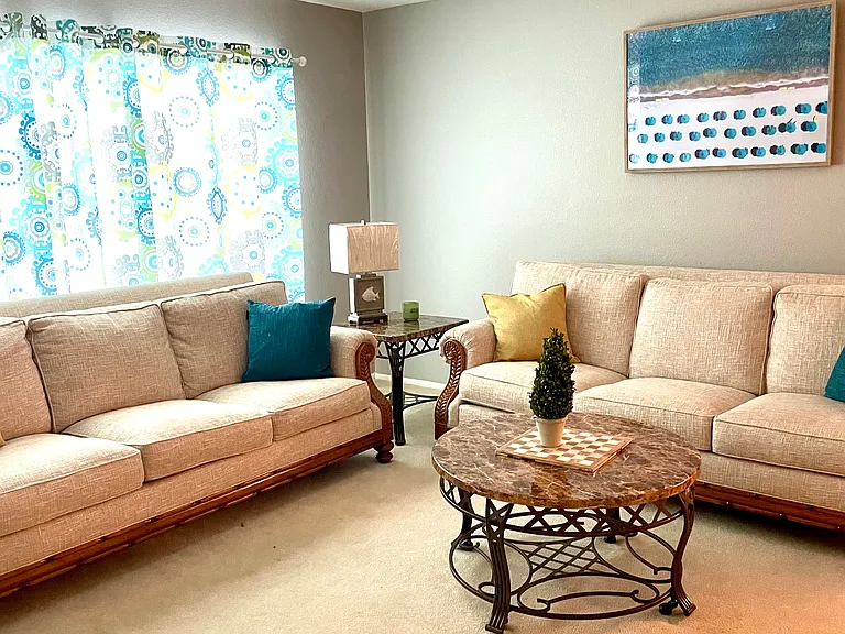 1319 Vermeer Dr — Photo 4