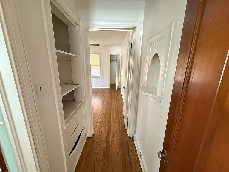 1611 S Lewis Ave — Photo 7