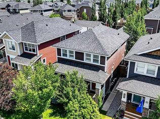 199 E River Heights Cres, Cochrane, AB T4C 0V1