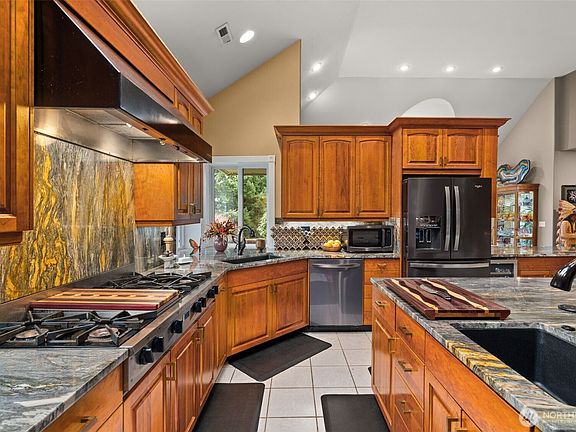 5th image of 2599 Seminary Hill Road