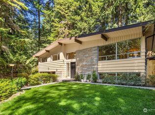 23505 Robin Hood Dr, Edmonds, WA 98020