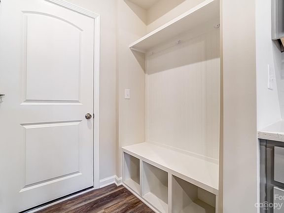 5th image of 13304 Savaine St #189