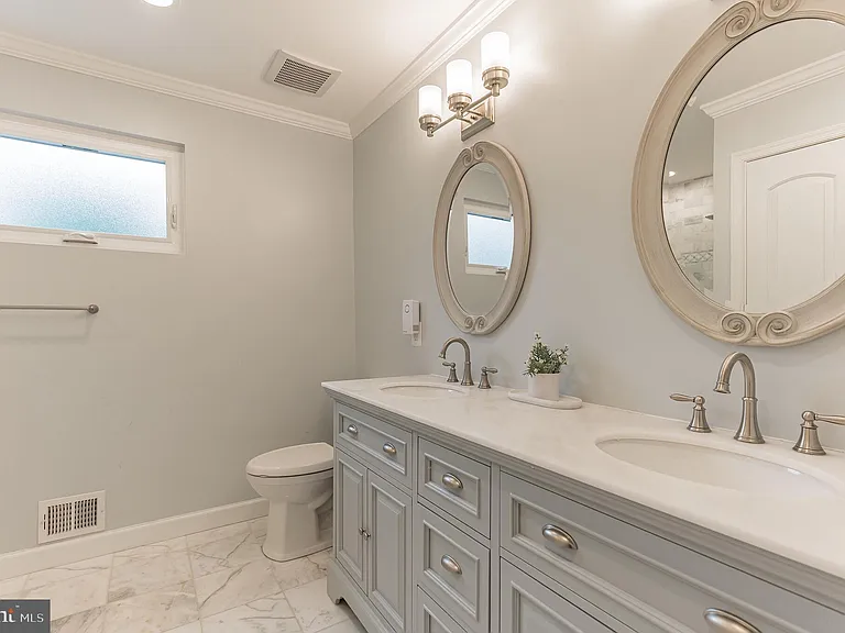 9911 Barnsbury Ct — Photo 21
